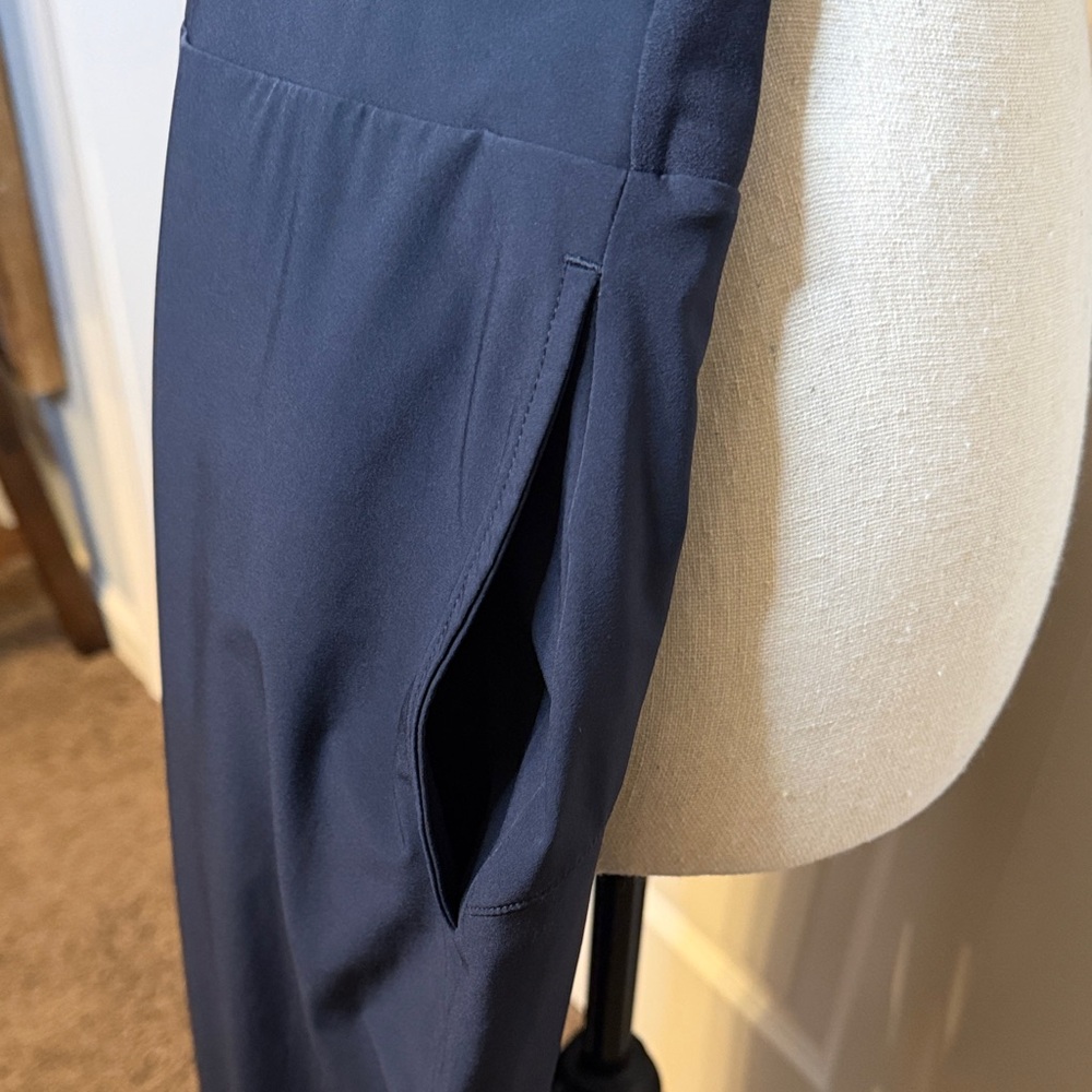 Nike DryFit Black Ultra Lightweight Joggers - Picture 4 of 10